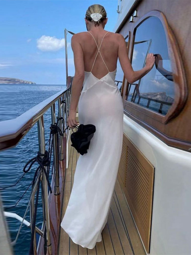 Basic Casual Dresses Sexy Deep Vneck Flower Decoration Sling Dres Sheer Backless Floor Length Female Elegant Party Evening Dress 230812