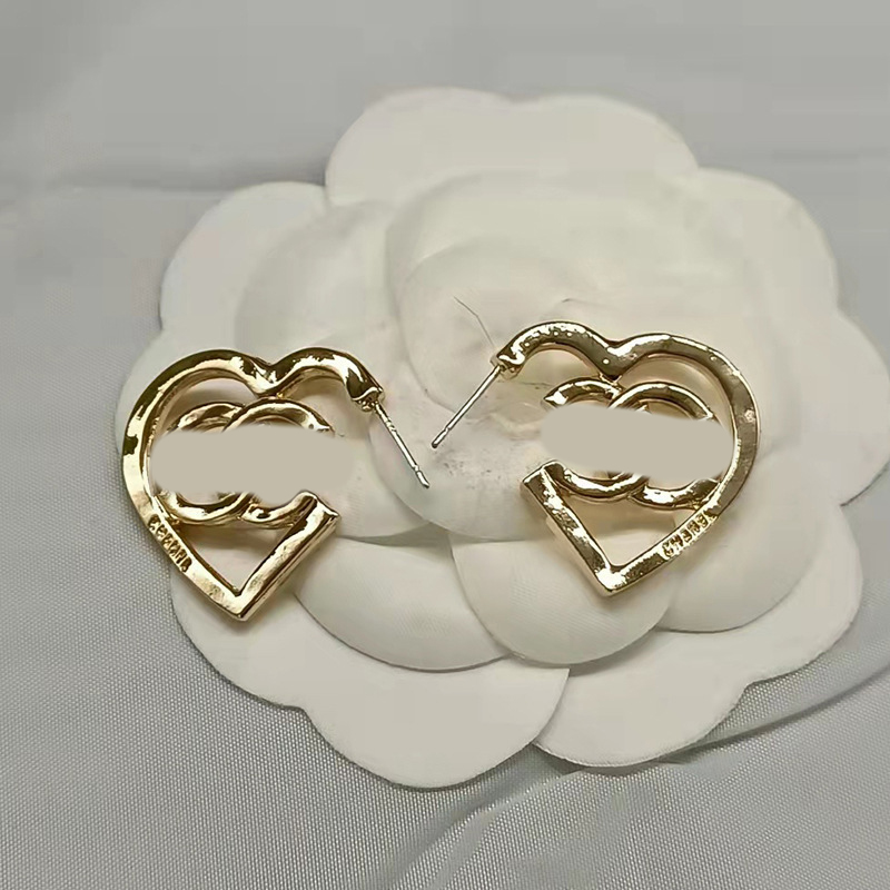 Simple Fashion Designer Earring Brand Stud Earrings Luxury Women Party Wedding Engagement Jewelry Accessories Gift 20Style