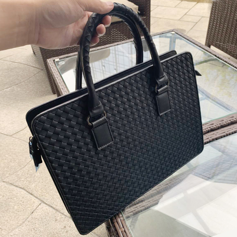 5A Designer Portable Briefcase Brand Top Men's Leather Single-Shoulder A4 Magazine Fashion Laptop Simple Business Handmade Woven Bag 2023 New