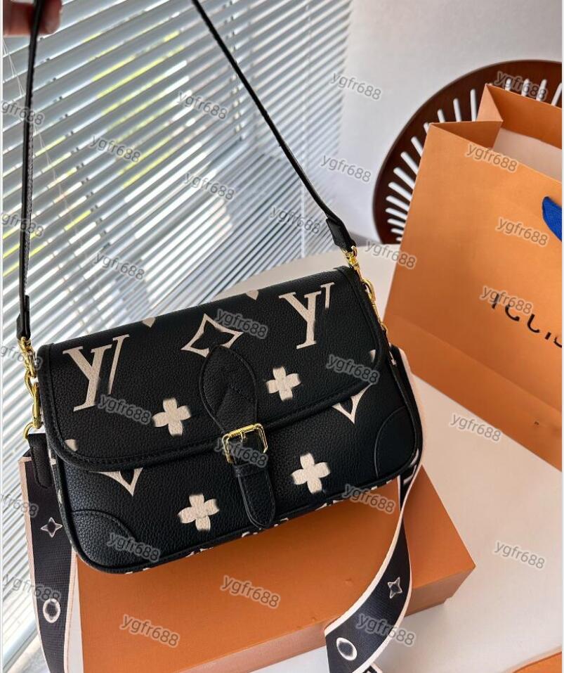 Real Leather women bag high quality Designer bag Saddle bag Luxury handbags Shoulder Bag new Messenger Bag purse Soft Leather shopping bags tote bag diane Handbag