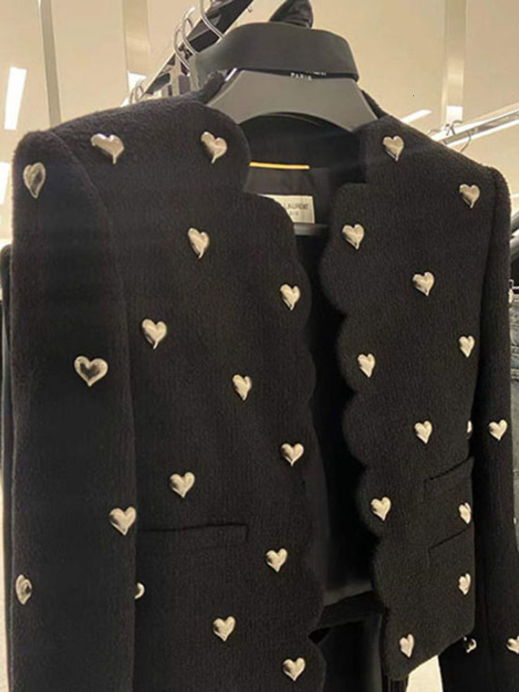 Women's Jackets LANMREM Long Sleeve Heart Beading Jacket Woman V Neck Black Color Chic Jackets Female Streetwear Fashion Tops Spring 2R2279 23081