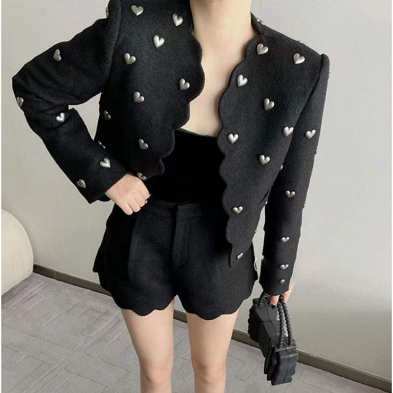 Women's Jackets LANMREM Long Sleeve Heart Beading Jacket Woman V Neck Black Color Chic Jackets Female Streetwear Fashion Tops Spring 2R2279 23081