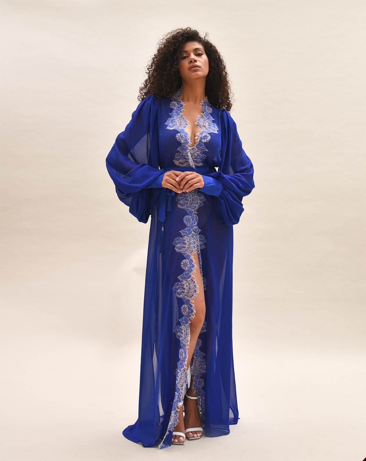Flowers Appliques Tulle Bridal Robe Sleepwear Long Sleeve Royal Blue Wedding Evening Bathrobe Nightwear Custom Made Robe Gowns