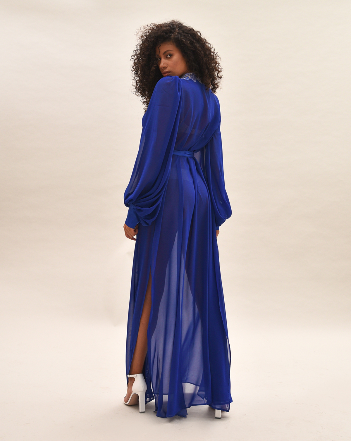Flowers Appliques Tulle Bridal Robe Sleepwear Long Sleeve Royal Blue Wedding Evening Bathrobe Nightwear Custom Made Robe Gowns