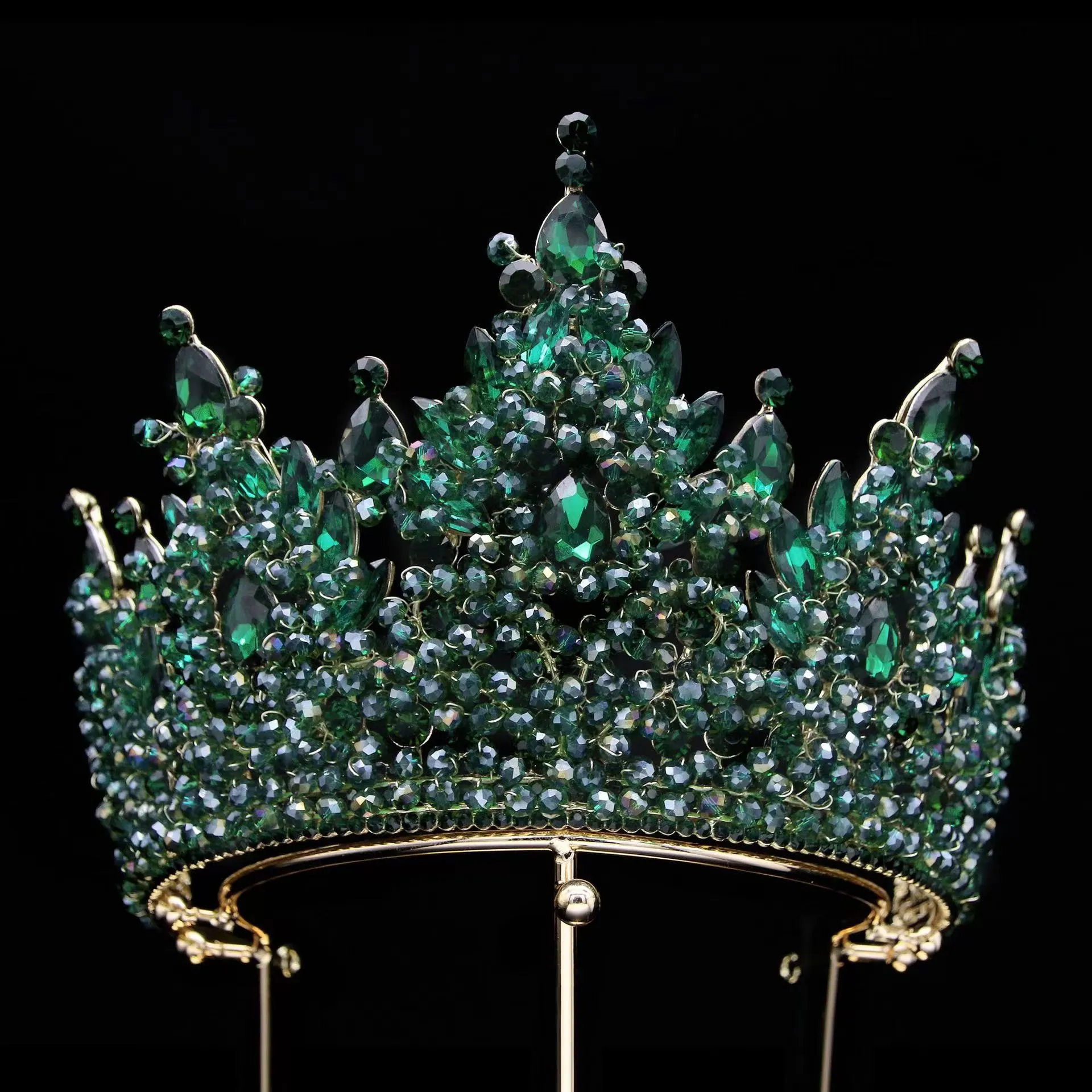 Grensoverschrijdende Fabriek Spot Direct Elegante Temperament Europese En Amerikaanse Multicolor Legering Bruiloft Tiara Tiara ZZ
