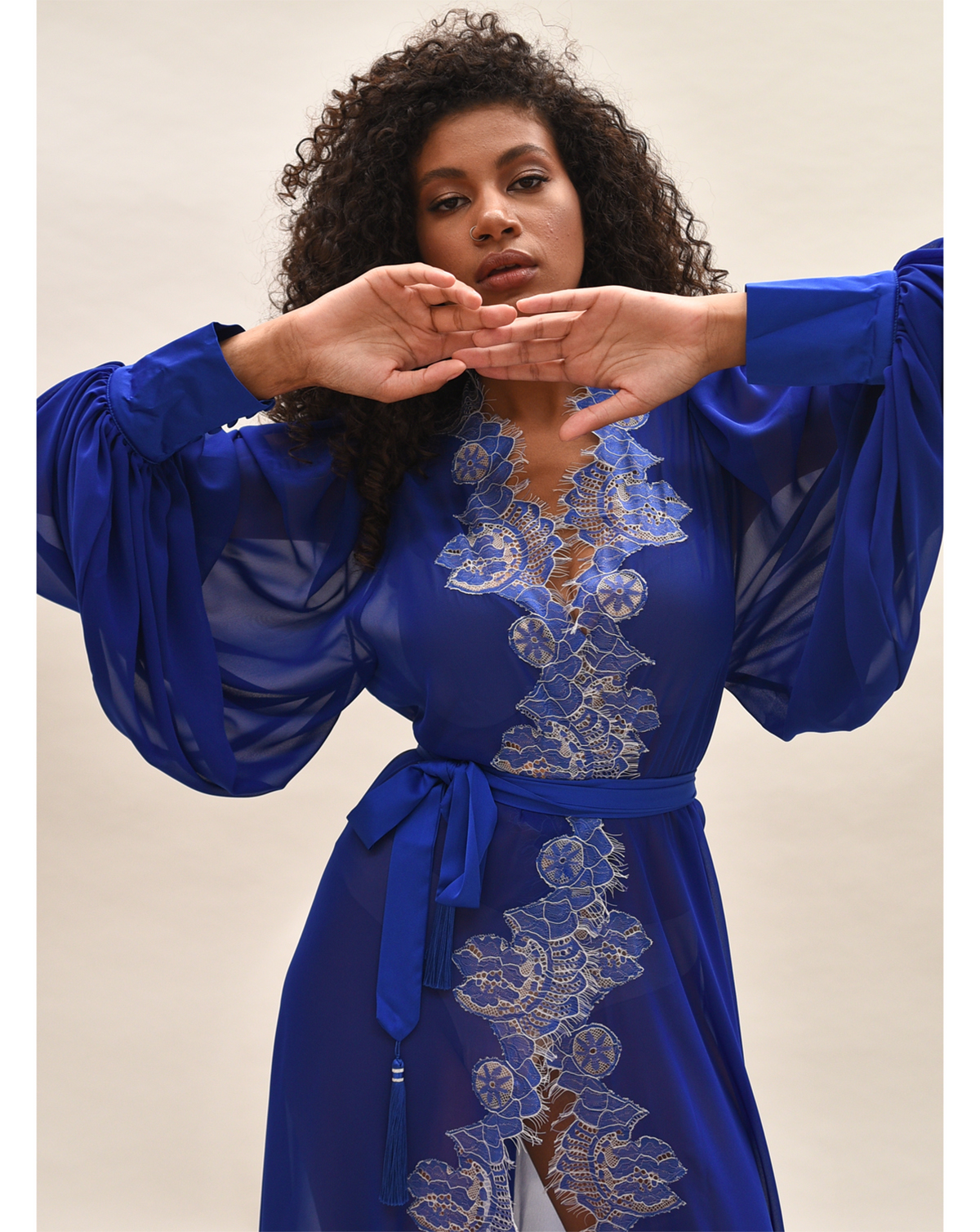 Flowers Appliques Tulle Bridal Robe Sleepwear Long Sleeve Royal Blue Wedding Evening Bathrobe Nightwear Custom Made Robe Gowns