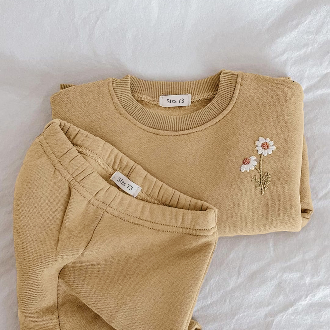Clothing Sets Baby Girls Clothes Set Fleece Embroidery Daisy Pullover SweatshirtJogger Pants Set Girls Boys Tracksuit Toddler Girl Clothes 230814