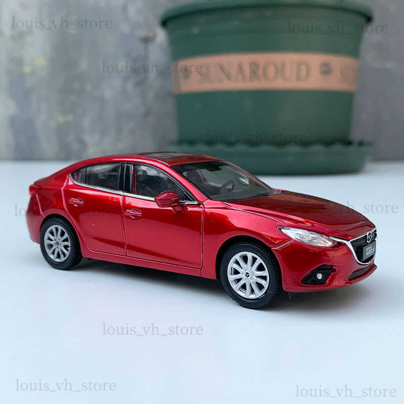 2022 New 1 43 Mazda Mazda3 Axela Alloy Car Model Diecasts Toy Vehicles Collection Car Toy Boy Birthday gifts T230815