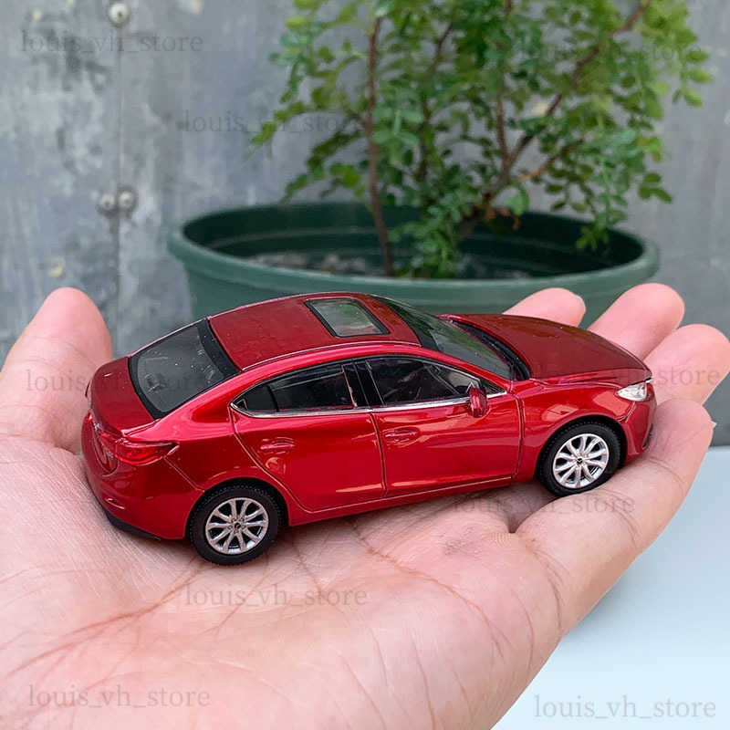2022 New 1 43 Mazda Mazda3 Axela Alloy Car Model Diecasts Toy Vehicles Collection Car Toy Boy Birthday gifts T230815