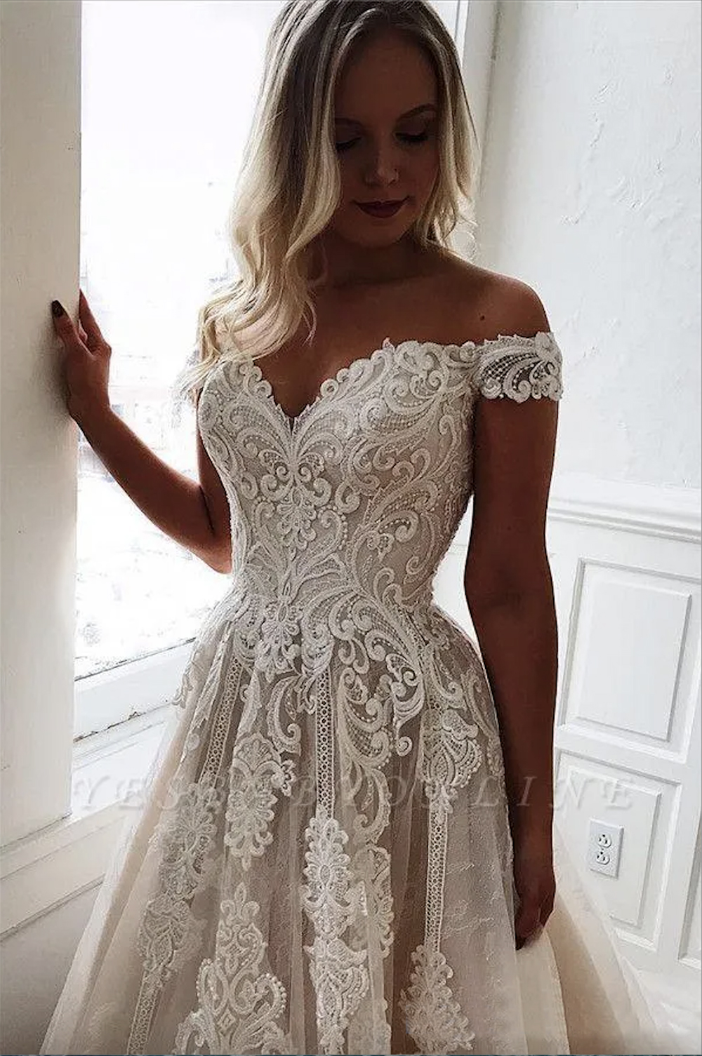 Gorgeous A Line Dresses Off Shoulder Lace Appliques Cheap Plus Size Wedding Bridal Gowns Sweep Train Formal Dress 0509