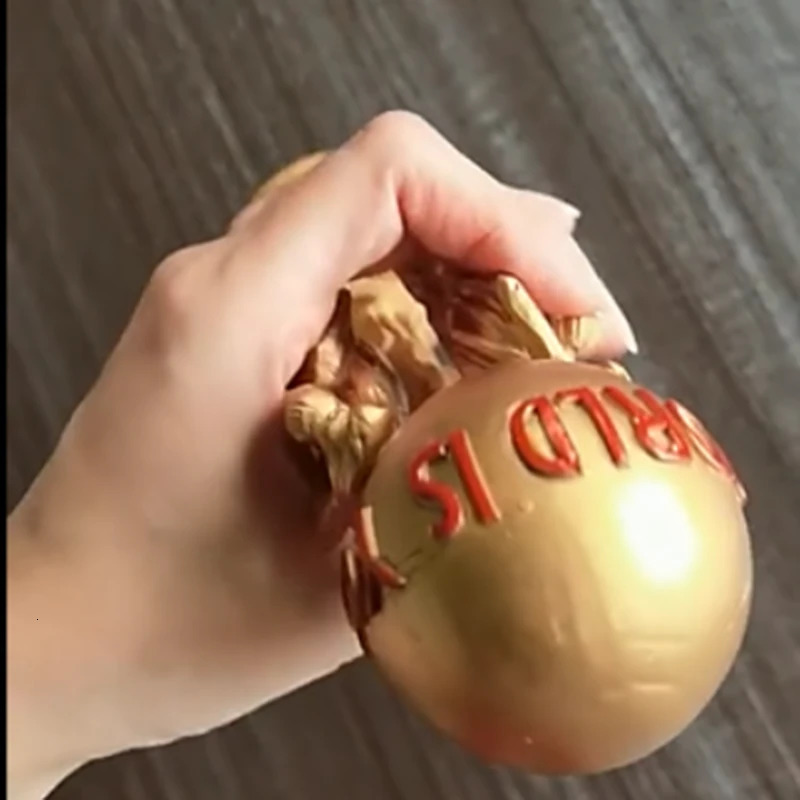 Decorative Objects Figurines The World Is Yours Statue Resin Champion Sculpture Trophy Office Home Decor for Birthdays Graduations HouseWarming 230815