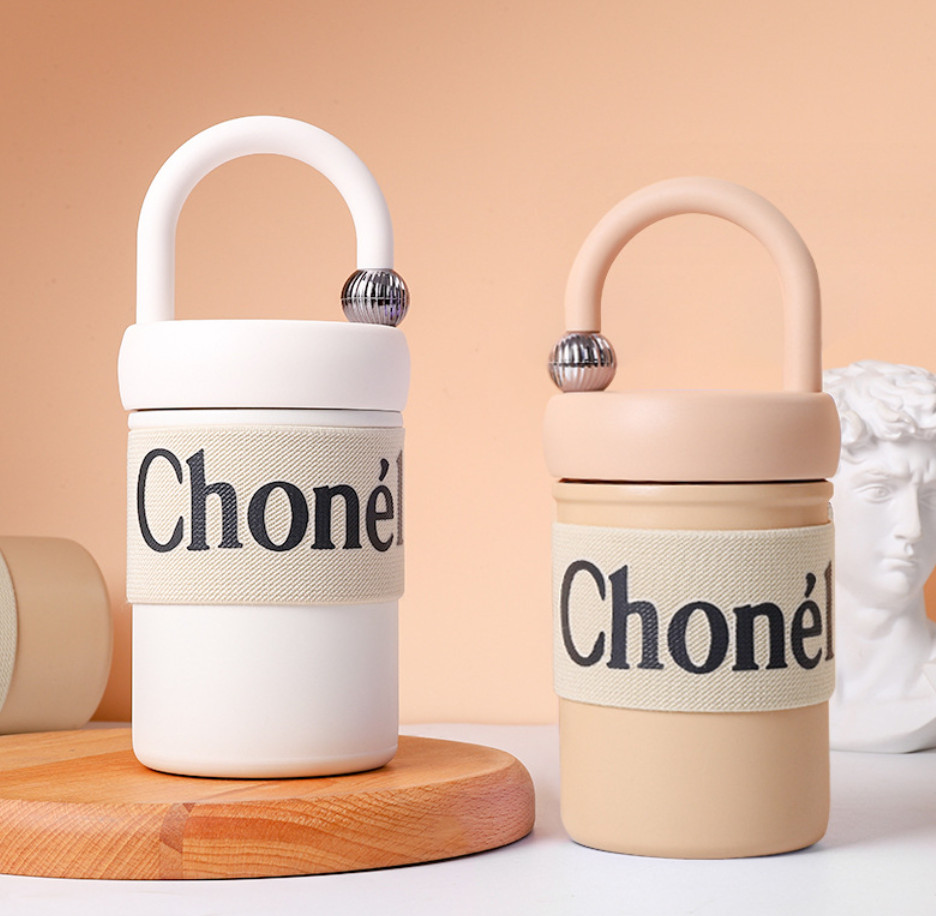 The latest 13.5oz mug coffee lock heart insulation cup, many style choices, support custom logo