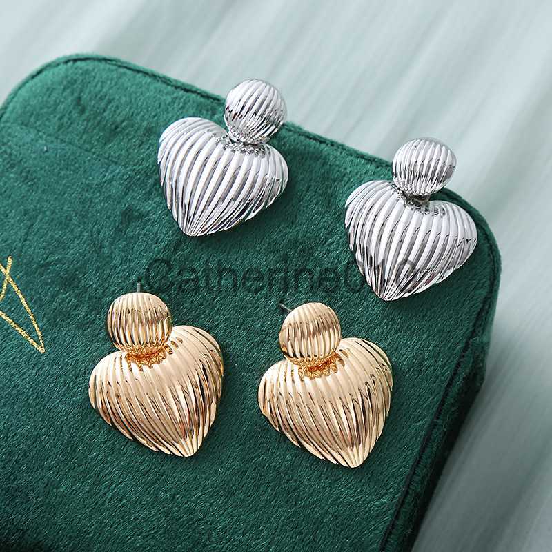 Charm Exaggerate Metal Heart Chain Long Drop Earrings Gothic Simple Big Earrings Punk Party For Women Aesthetics Jewelry Gift J230817