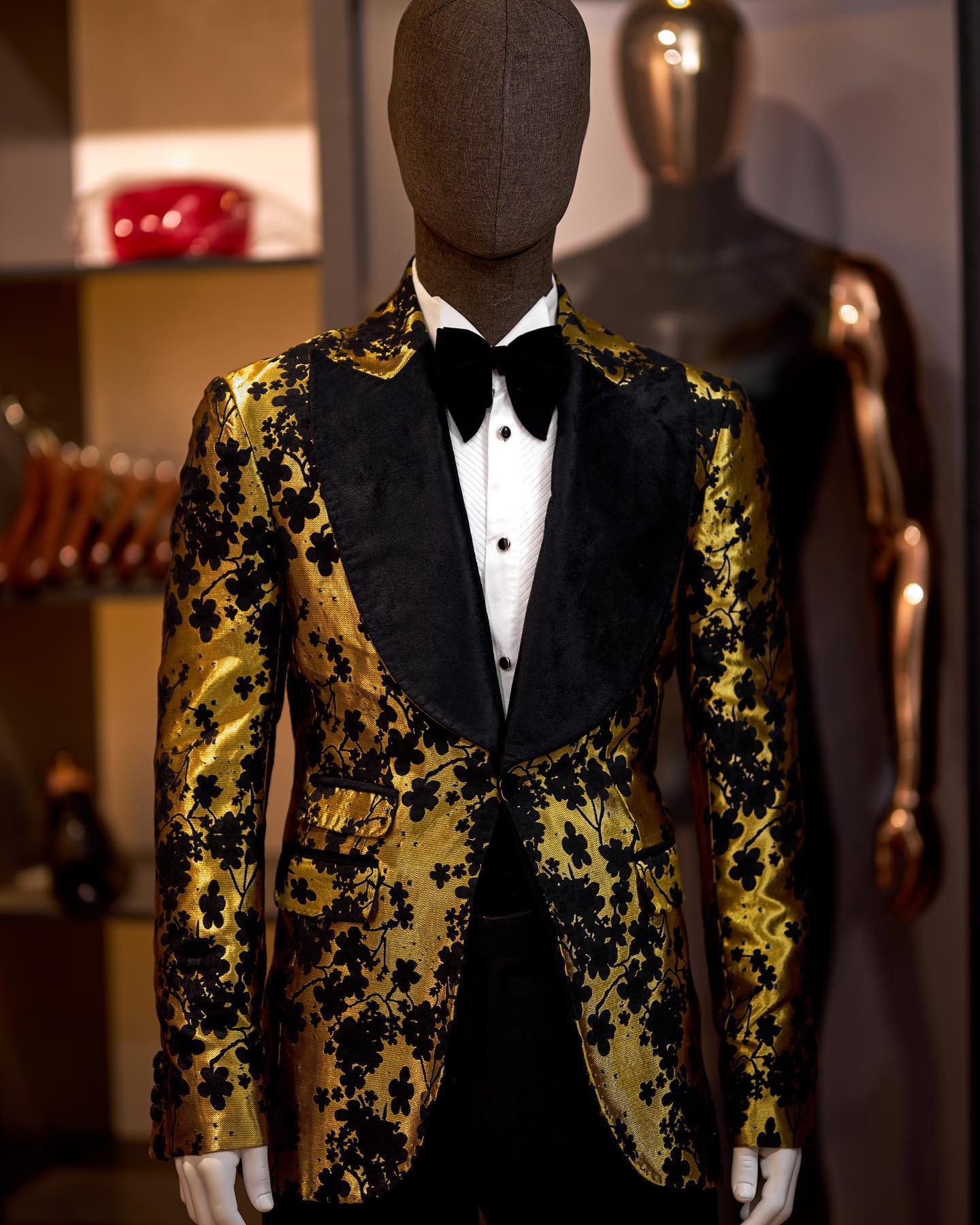 New Men Luxury Floral Printed Suit Peaked Lapel Tuxedos For Wedding Prom Evening Party 2 Pcs Jacket And Pants Ternos Masculino