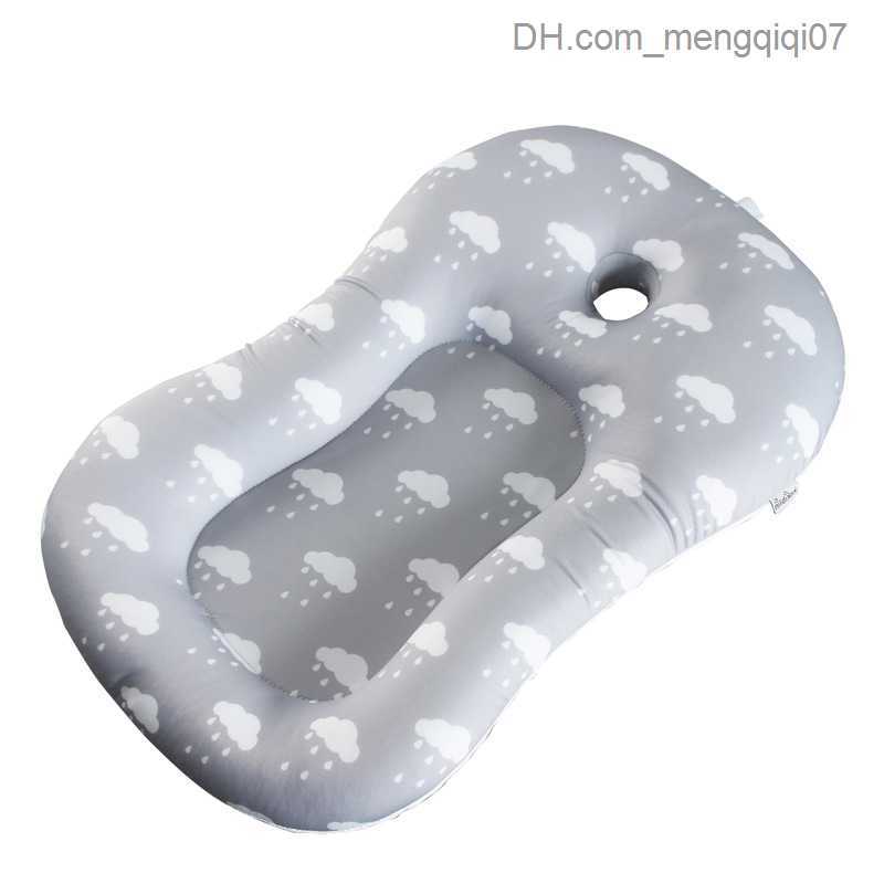Bathing Tubs Seats Baby anti-skid bathtub baby boy and girl soft cushion seat baby shower support pad child care accessories Z230817