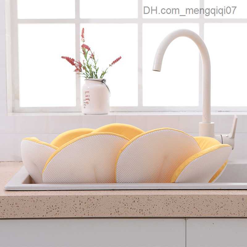 Bathing Tubs Seats Baby shower chair newborn shower pad flower shaped shower pad multifunctional shower basin sink shower pad LB436 Z230817