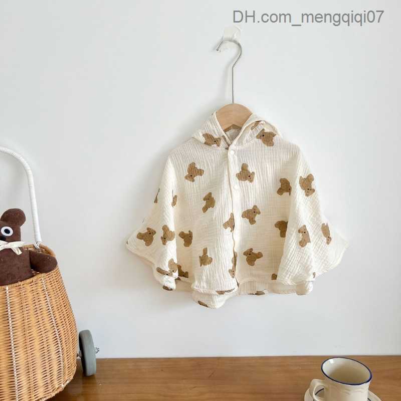 Towels Robes Windproof Baby Cloak Cute Print Hooded Towel Waterproof Beach Towel 0-3Y Baby Comfortable Cloak Newborn Coat 066B Z230819