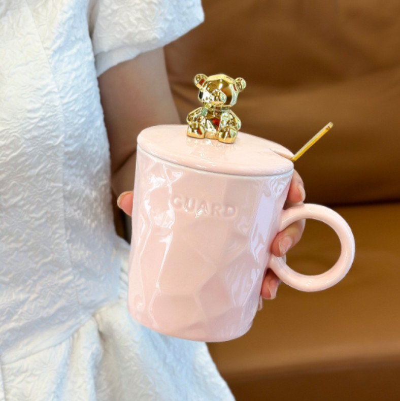 The latest 10.1oz geometric bear ceramic coffee mug with a lid with many styles, support customization of any logo