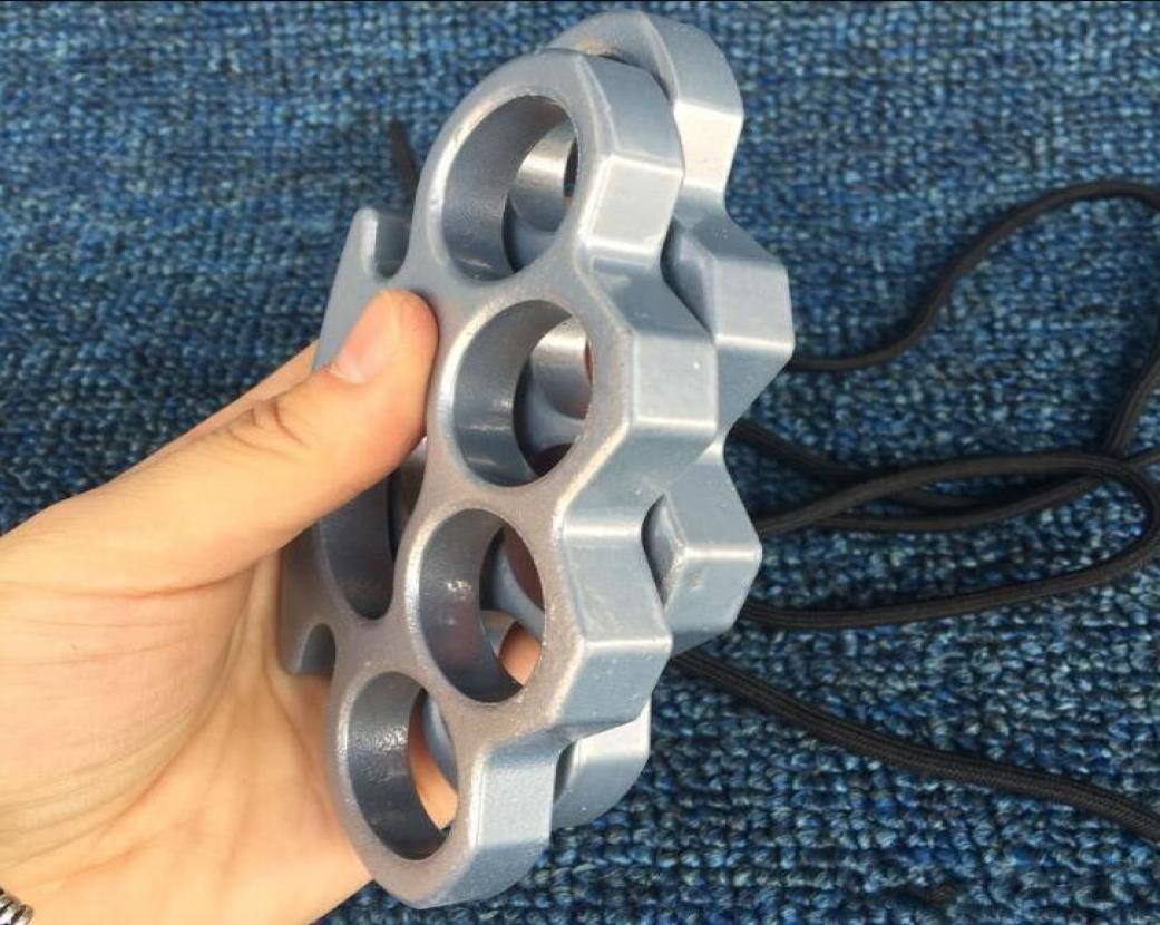 Steel Brass Knuckle Dusters Silver and Black Self Defense Personal Security EDC Tools Women Men selfdefense Protective Gear45642613816