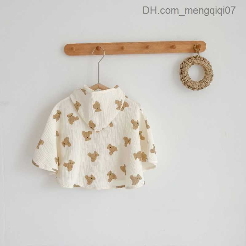 Towels Robes Windproof Baby Cloak Cute Print Hooded Towel Waterproof Beach Towel 0-3Y Baby Comfortable Cloak Newborn Coat 066B Z230819