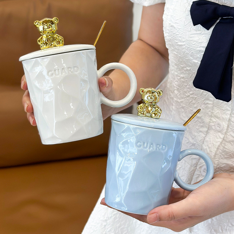 The latest 10.1oz geometric bear ceramic coffee mug with a lid with many styles, support customization of any logo