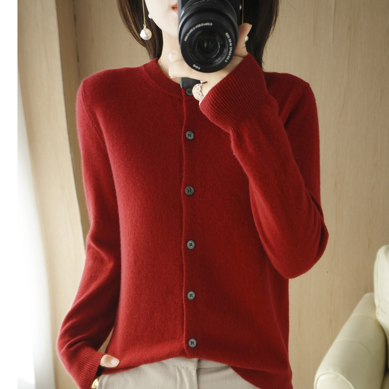 Womens Knits Tees Cashmere Cardigans Oneck Single Breasted Lady Knitwear Tops Solid Femme Cardigan 230818