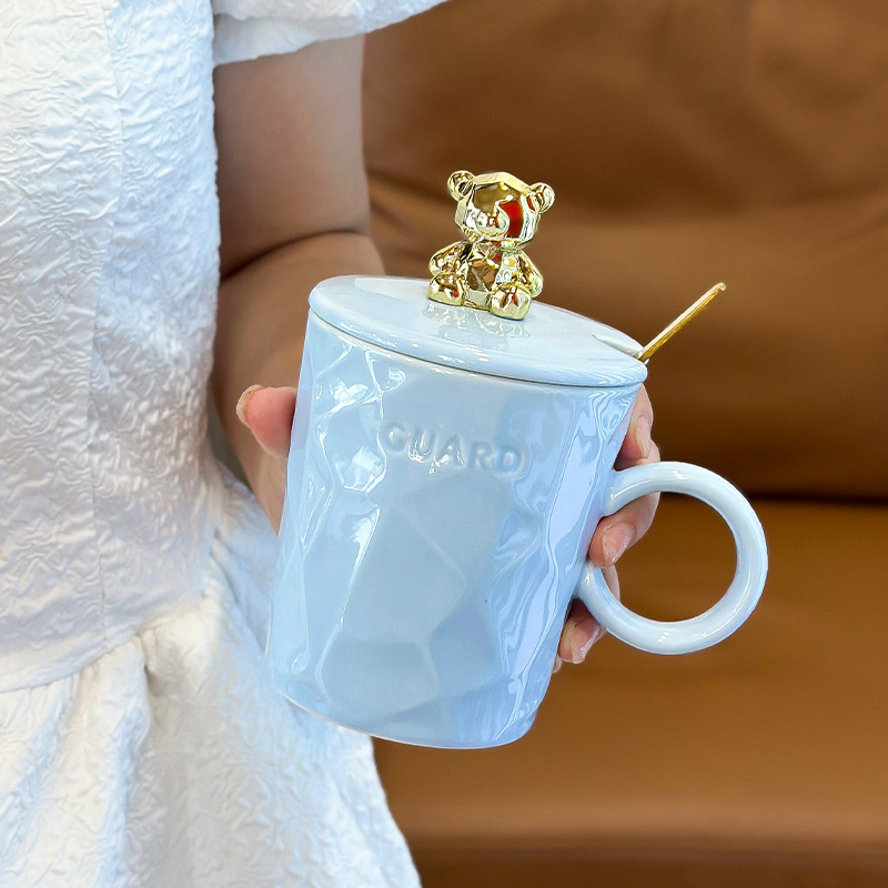 The latest 10.1oz geometric bear ceramic coffee mug with a lid with many styles, support customization of any logo