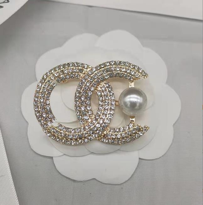 18K Gold Plated Luxury Women Designer Brand Letter Brooches Inlay Crystal Rhinestone Jewelry Brooch Pin Marry Wedding Party Gift Accessories
