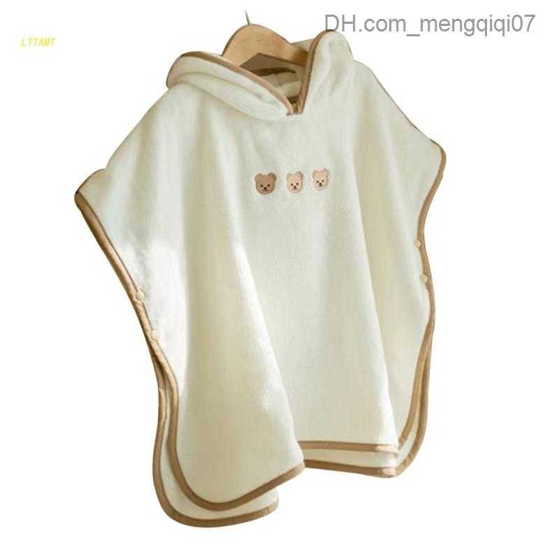 Towels Robes Hooded Bath Towel High Absorbent Bathrobe Suitable for Baby Boys and Girls Gender Neutral Beach Towels Quick Drying Cartoon Baby Clothing