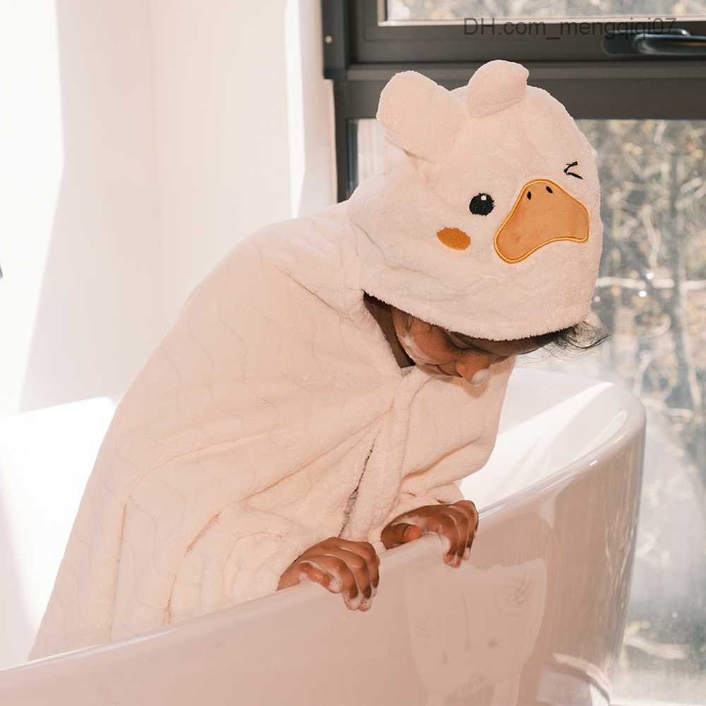 Towels Robes Cartoon Children's Bathroom Cover Coral Plush Baby Bath Towel Duck Tiger Frog Rabbit Newborn Bathroom Baby Bath and Shower Products 