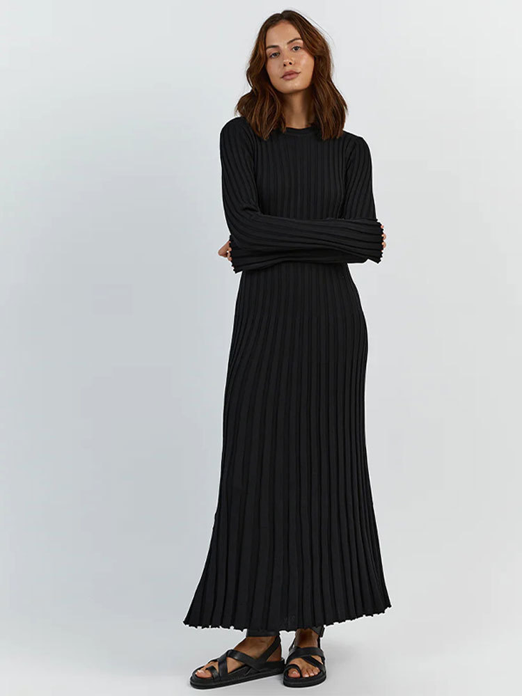 Basic Casual Dresses Solid Color Round Neck Long Sleeved Knitted Dres Pleated Slim White Robes Summer Lady Office Streetwear Vestido 230817