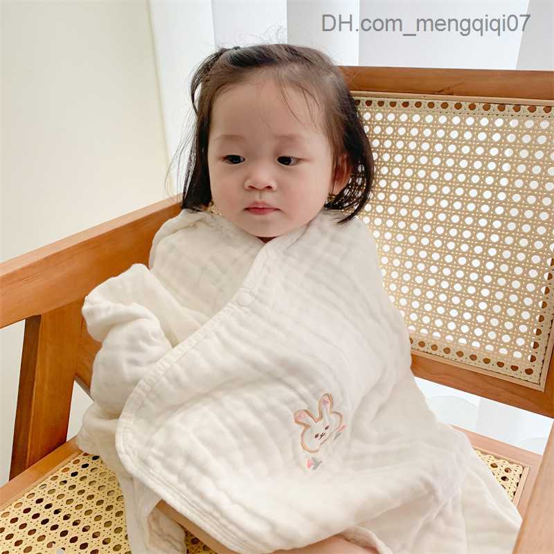 Towels Robes 6-story children's bathroom towel baby bath towel long robe children's cotton Gauze hood poncho cartoon bear cloak mantel clock