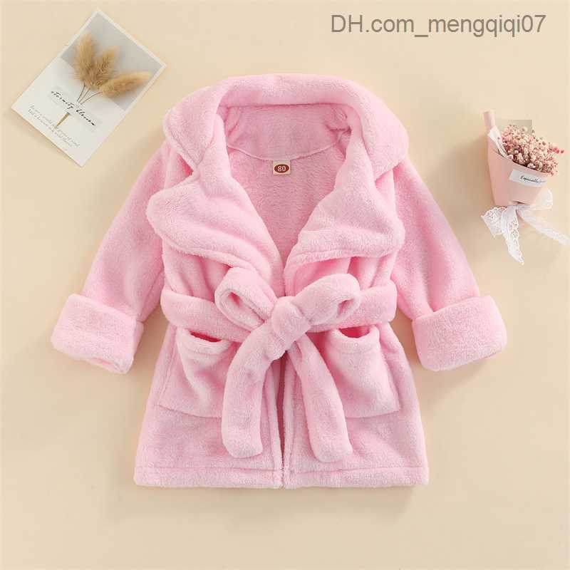 Towels Robes 0-6Y baby plush long robe pajamas for boys and girls in autumn and winter long sleeved waistband for bathroom children's pajamas Z23
