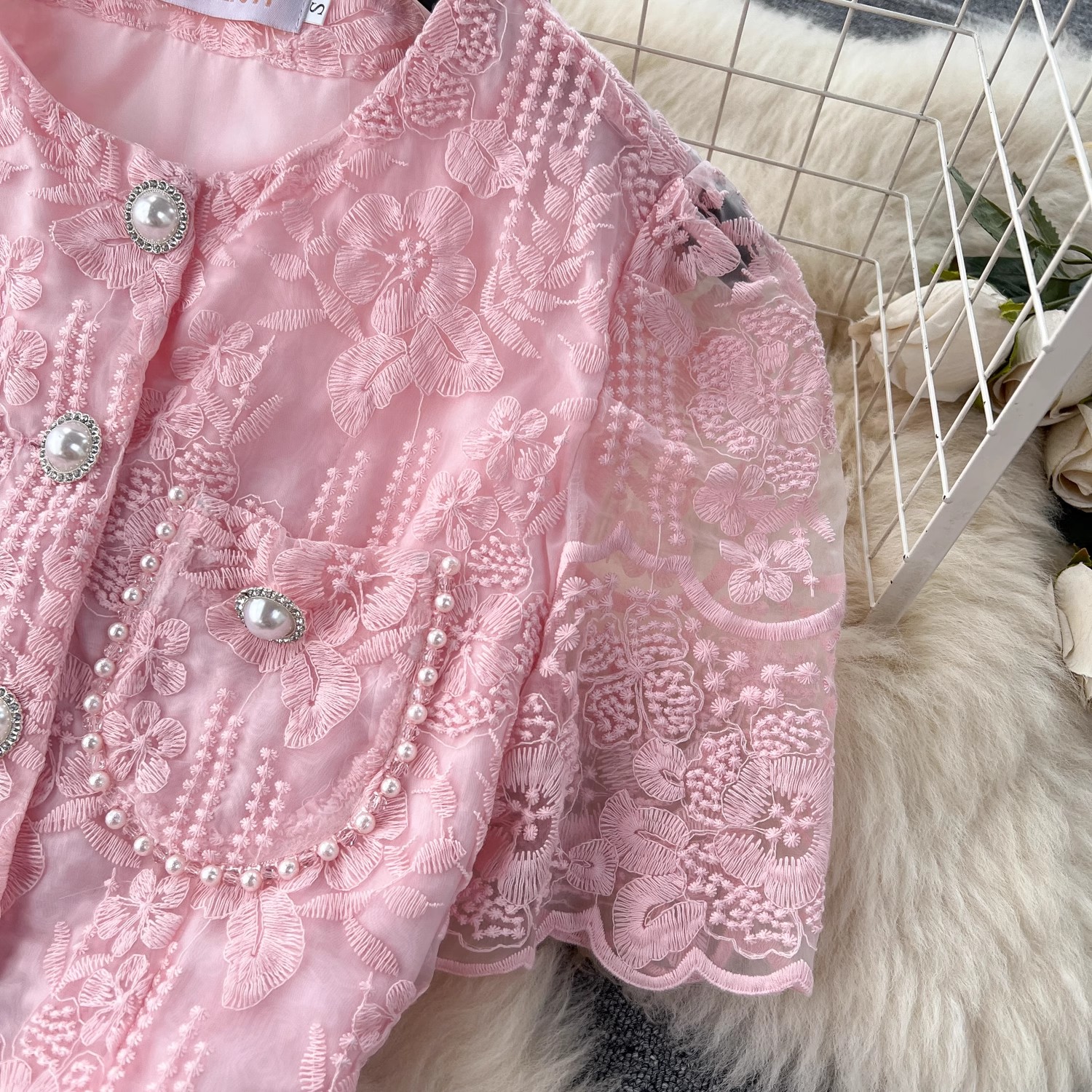 Two Piece Dress Small Fragrant Embroidery Flower Two Piece Set Women Short Sleeve Pearls Buttons Pocket Lace Mesh Crop Top Midi Skirts Suit 2024