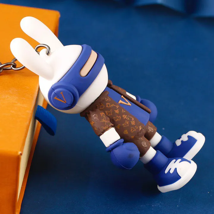 Luxury designers keychain doll keychain jewelry fashion Backpack pendant trend advanced rope set boutique keys chain Gift giving suitable for men and women QL8D