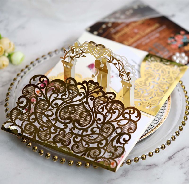 Wedding Invitation Cards Laser Hollow Out Bride And Bridegroom Reflective Gold Invitations For Wedding Engagement By DHL Hot SellingZZ