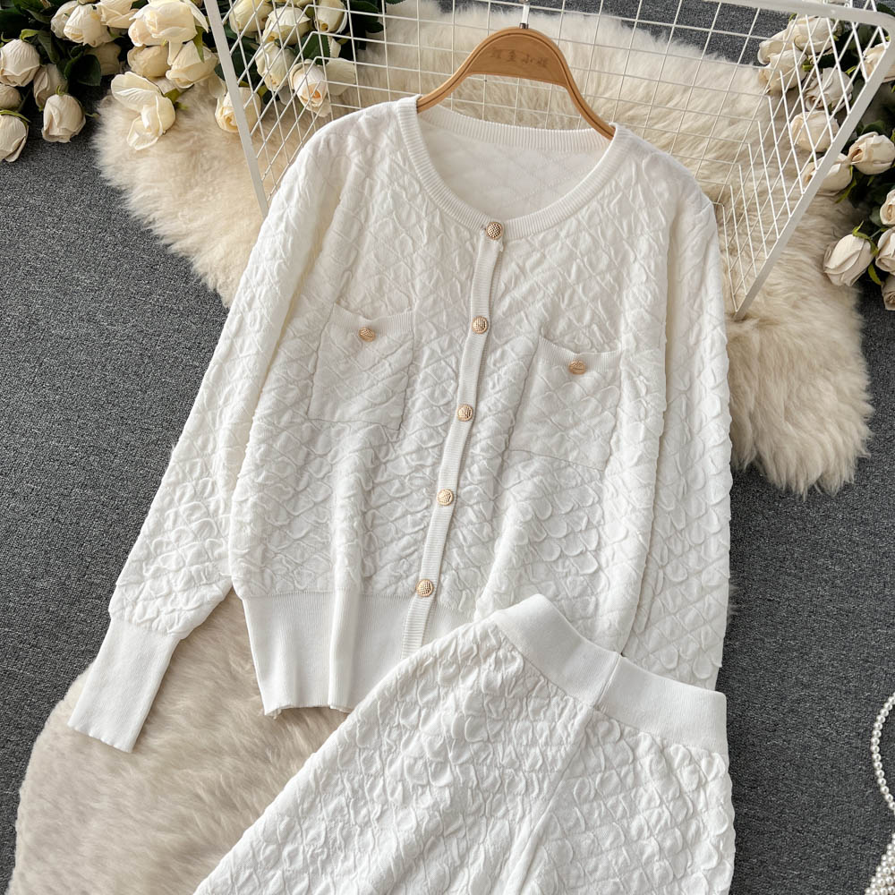 Women's Two Piece Pants Autumn Winter Autumn Winter Knitted Warm Suit Fashion Metal Single Breasted Cardigan Sweater Wide Leg Tracksuits 2pcs Fem