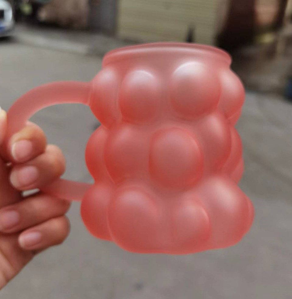 The latest 12oz grape hand holds the glass coffee mug, many styles choose, support customization of any logo