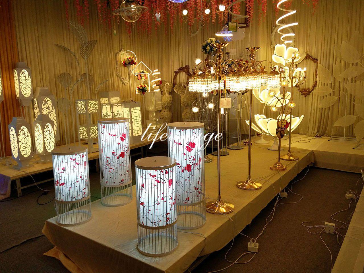 70cm 27 inches tall White Silver Wedding Flower vase Bling Table Centerpiece Sparkling Wedding Decoration Banquet Road Lead DecorZZ