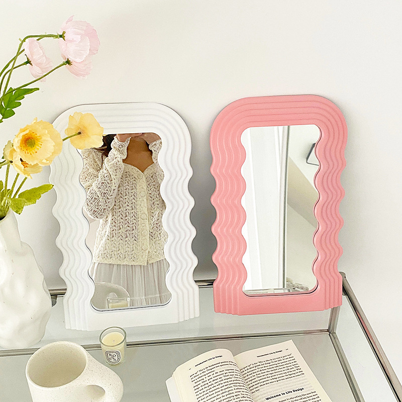 Compact Mirrors Wavy Decorative Makeup Mirror Desktop Vanity Mirrors Irregular Ornament Bedroom Bathroom Cosmetic Mirrors Dormitory Home Decor 230818