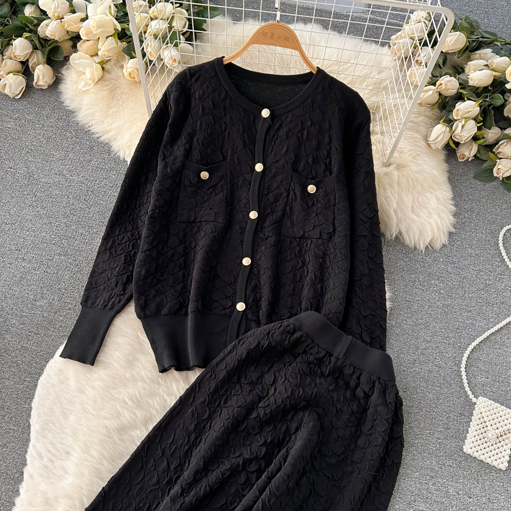 Women's Two Piece Pants Autumn Winter Autumn Winter Knitted Warm Suit Fashion Metal Single Breasted Cardigan Sweater Wide Leg Tracksuits 2pcs Fem