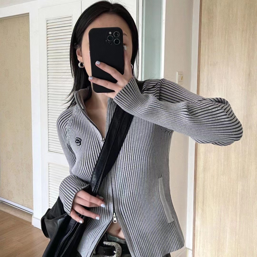 Women's Knits Tees Grey Vintage Zipper Cardigan Women Embroidery Y2k Aesthetic Grunge Sweater Short Jackets Basic Female Slim Knitted Coats Femme