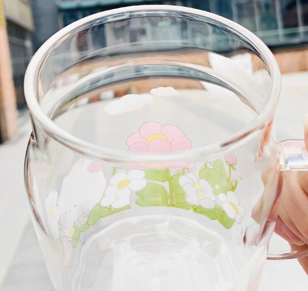 The latest 26oz flower and rabbit glass straw coffee mug, many style choices, support customization of any logo
