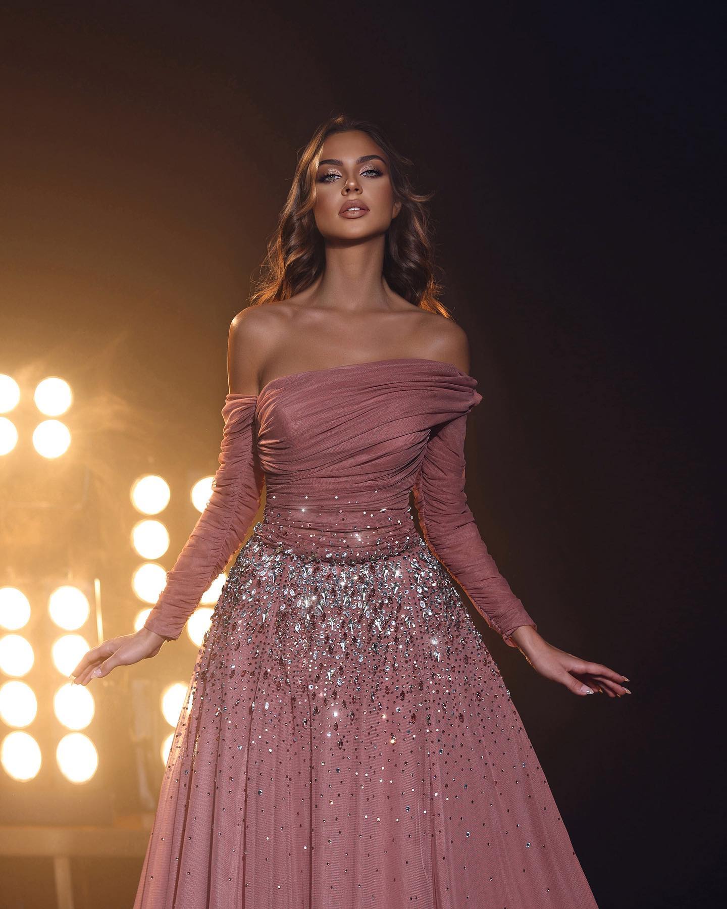 Elegant Dark Pink Evening Dresses Off Shoulder Beads Waist Long Sleeves Party Prom Dress Formal Long Red Carpet Dress for special occasion