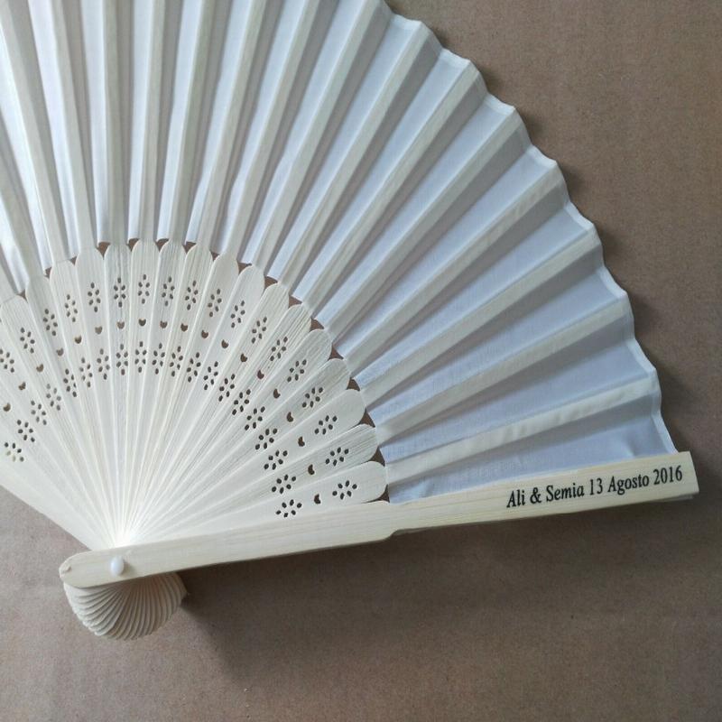 100 pcs Personalized Wedding Favors and Gifts for Guest Silk Fan Cloth Decoration Hand Folding FansZZ