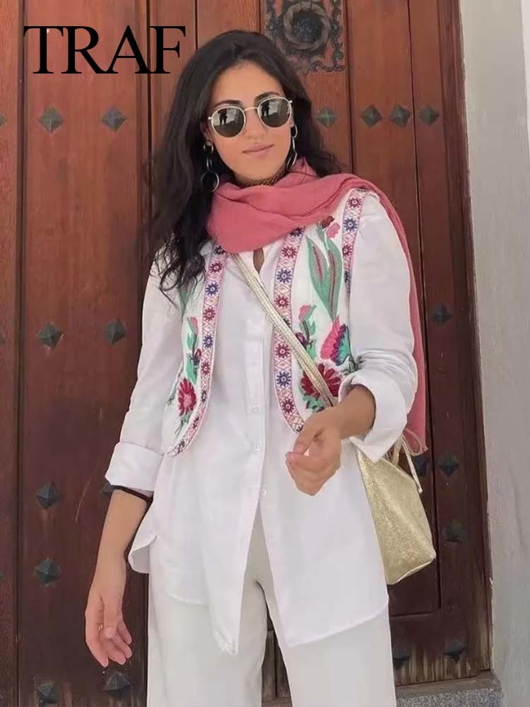 Men s Jackets TRAF Women Vintage Floral Embroidered Cardigan Vest V Neck Short Waistcoat Female 2023 Loose Ladies Outwear 230822
