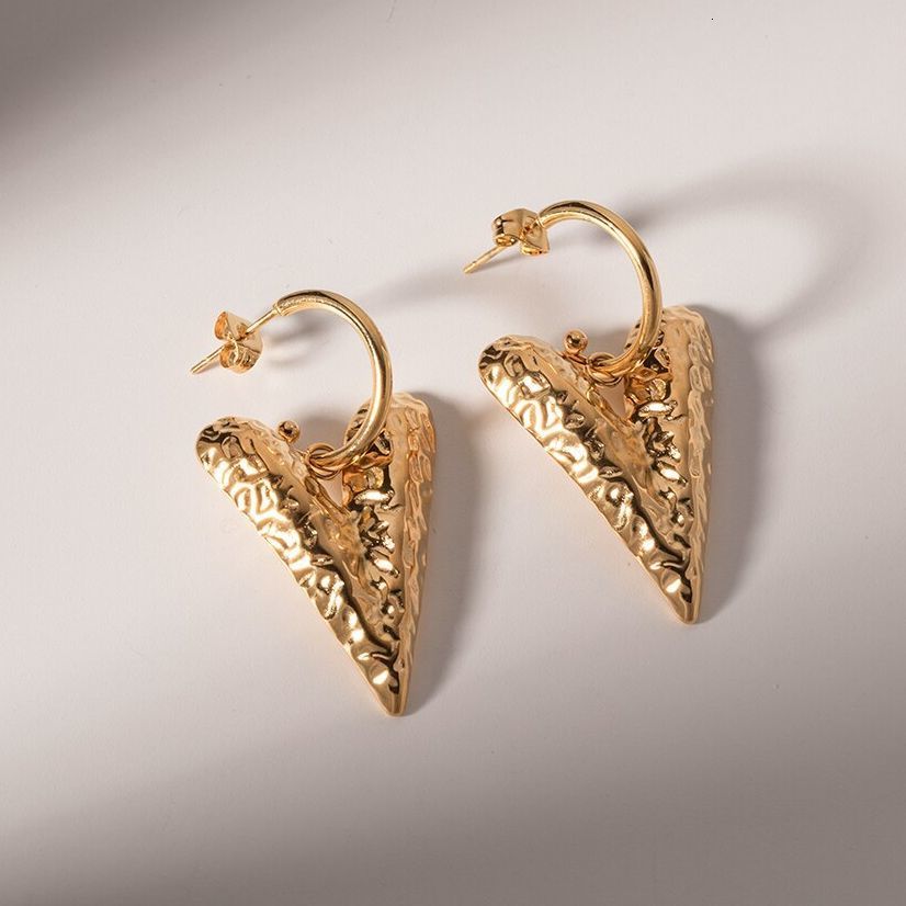 Stud Uworld 25mm Waterproof Stainless Steel Hammer Heart Huggie Hoop Earrings for Women Vintage Textured Gold Color Stylish Jewelry 230822