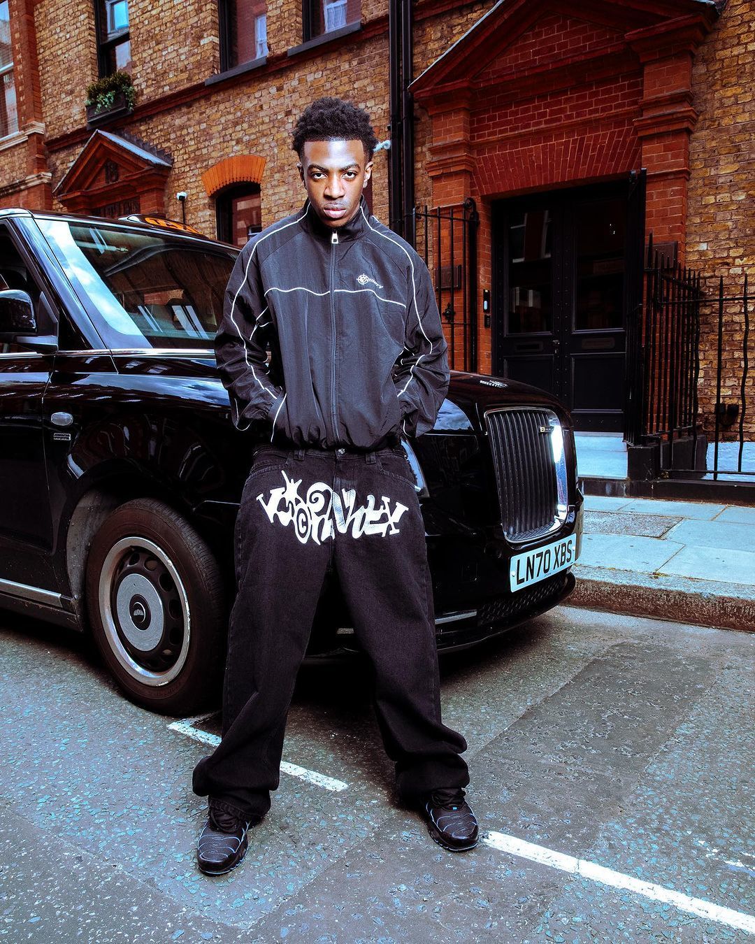 Men's Jeans Man Black Baggy Jeans Fashion Street Hip Hop Letter Embroidery Denim Pants Y2k Punk Casual Straight Wide Leg Pants 230821