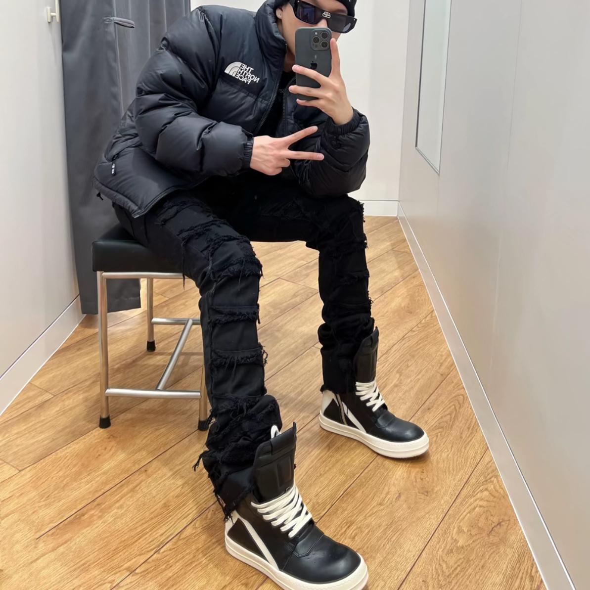 Men's Jeans American style black erosion damaged rough high street jeans men's ins hip-hop fashion vintage skinny pants streetwear 230821