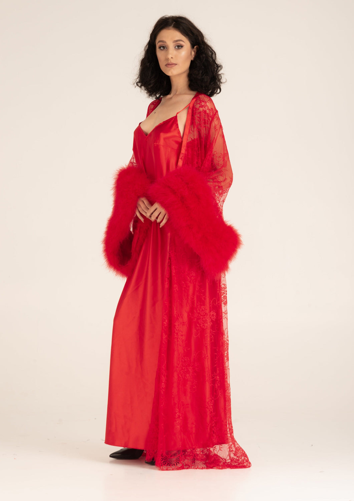 Red Satin Silk Bridal Robe Sleepwear Winter Fur Long SleeveWedding Evening Bathrobe Nightwear Custom Made Robe Gowns
